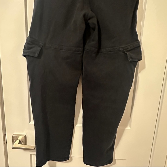 Wilfred Free Aritzia Black Modern Cargo Utility Pants High Waisted Size 2 Womens - Picture 10 of 16
